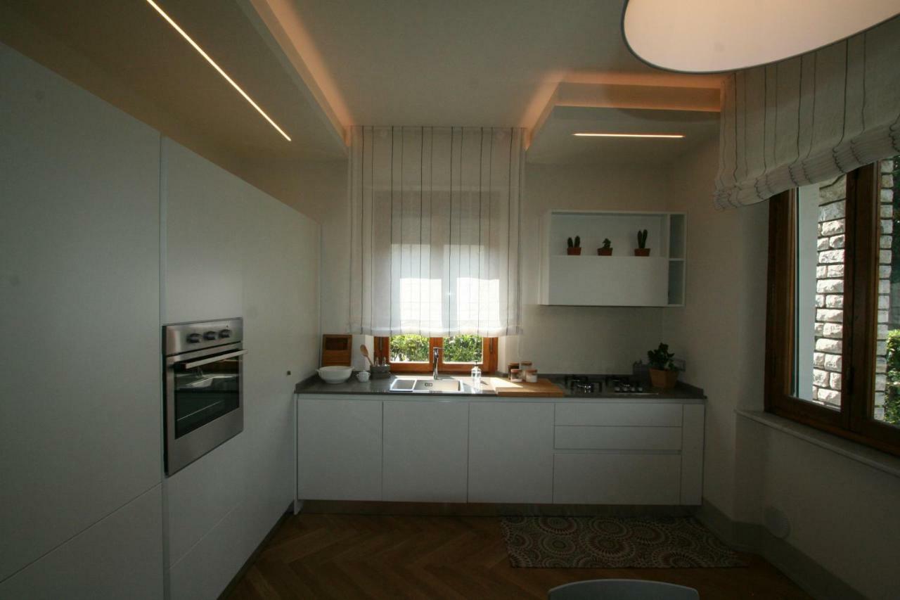 Apartmán Nave York Lucca Exteriér fotografie